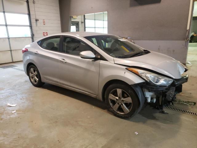 Photo 4 from auction – 2012 HYUNDAI ELANTRA GL with VIN 5NPDH4AE5CH080351
