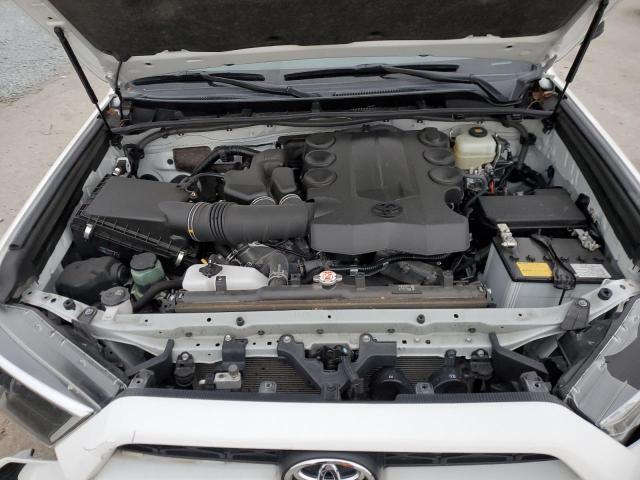 Photo 11 from auction – 2019 TOYOTA 4RUNNER SR with VIN JTEBU5JR1K5703714