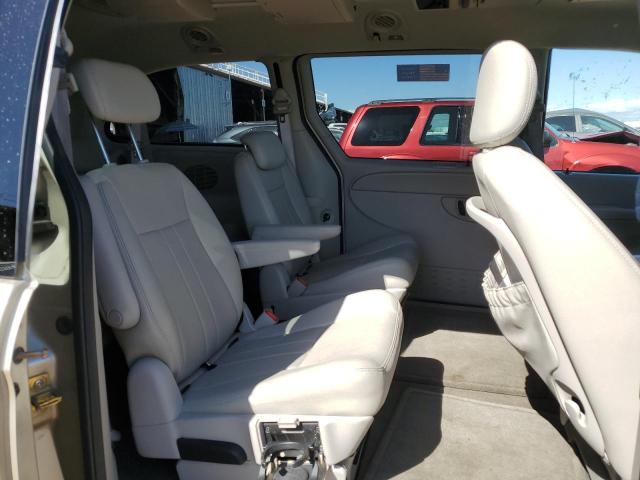 Photo 11 from auction – 2005 CHRYSLER TOWN & COU with VIN 2C8GP54L35R571943