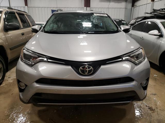 Photo 5 from auction – 2017 TOYOTA RAV4 LIMIT with VIN 2T3DFREV0HW625742