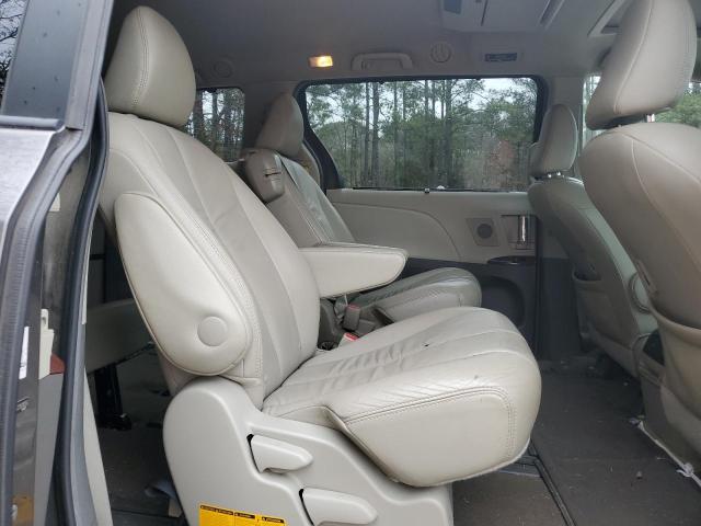 Photo 11 from auction – 2011 TOYOTA SIENNA XLE with VIN 5TDYK3DC4BS161020