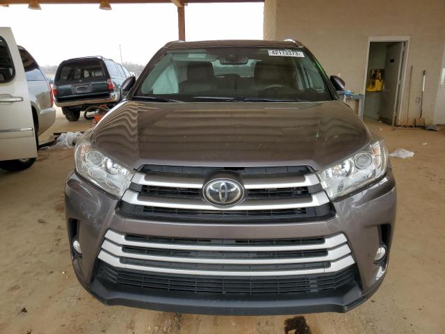 Photo 5 from auction – 2019 TOYOTA HIGHLANDER with VIN 5TDKZRFH7KS557035