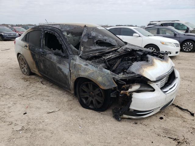 Photo 4 from auction – 2013 CHRYSLER 200 TOURIN with VIN 1C3CCBBB2DN525721