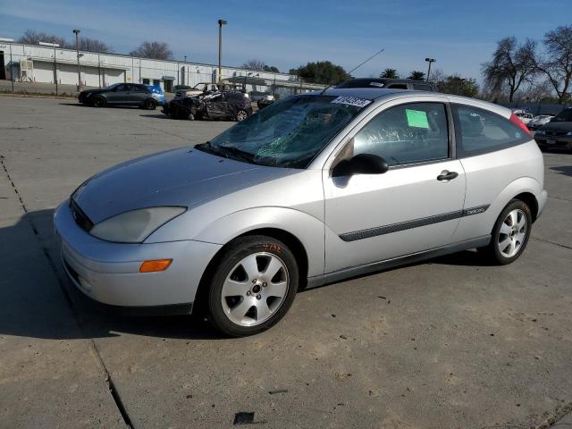 Photo 1 from auction – 2000 FORD FOCUS ZX3 with VIN 3FAFP3139YR218763