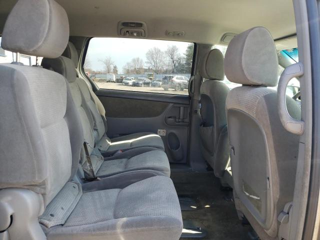 Photo 10 from auction – 2010 TOYOTA SIENNA CE with VIN 5TDKK4CC8AS322593