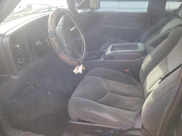 Photo 7 from auction – 2004 CHEVROLET SILVERADO with VIN 2GCEK19T641220532