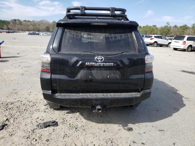 Photo 6 from auction – 2018 TOYOTA 4RUNNER SR with VIN JTEZU5JRXJ5169822