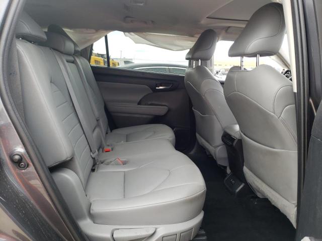 Photo 11 from auction – 2021 TOYOTA HIGHLANDER with VIN 5TDHZRAHXMS069024