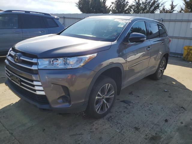 Photo 1 from auction – 2019 TOYOTA HIGHLANDER with VIN 5TDBZRFH4KS926045
