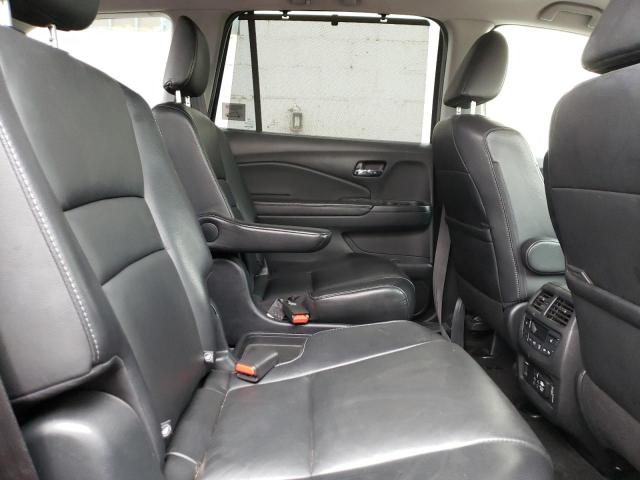 Photo 11 from auction – 2019 HONDA PILOT TOUR with VIN 5FNYF6H67KB015693