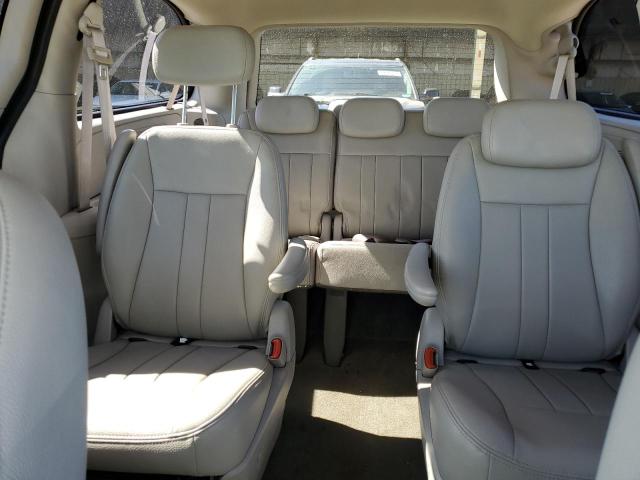 Photo 10 from auction – 2005 CHRYSLER TOWN & COU with VIN 2C8GP54L35R571943