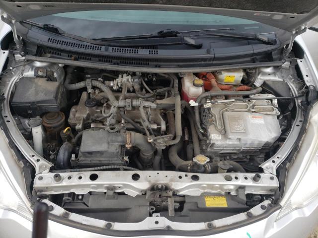 Photo 11 from auction – 2013 TOYOTA PRIUS C with VIN JTDKDTB38D1547278