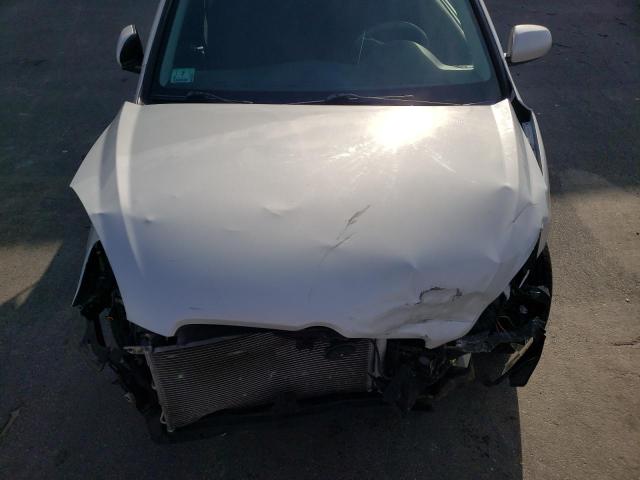 Photo 11 from auction – 2011 HYUNDAI ACCENT GL with VIN KMHCM3AC5BU190557