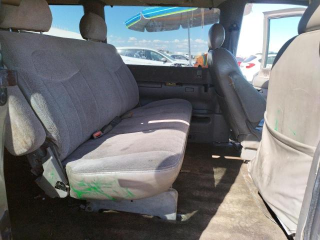 Photo 10 from auction – 2001 CHEVROLET ASTRO with VIN 1GNDM19W01B118209