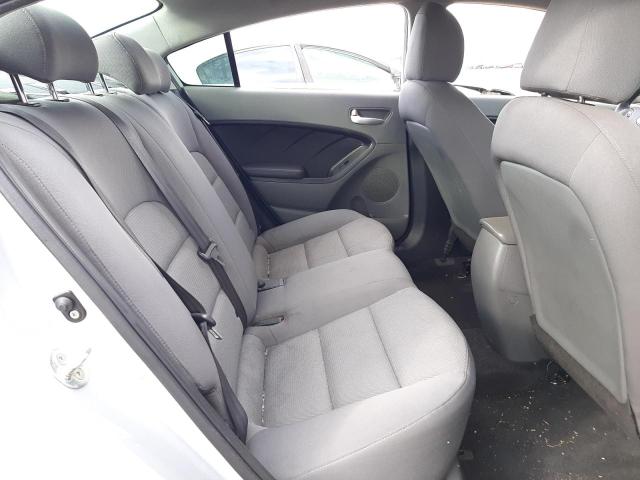 Photo 10 from auction – 2017 KIA FORTE LX with VIN 3KPFK4A7XHE018774
