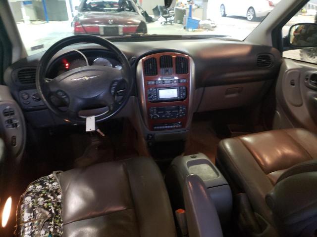 Photo 8 from auction – 2005 CHRYSLER TOWN & COU with VIN 2C4GP64L95R246723