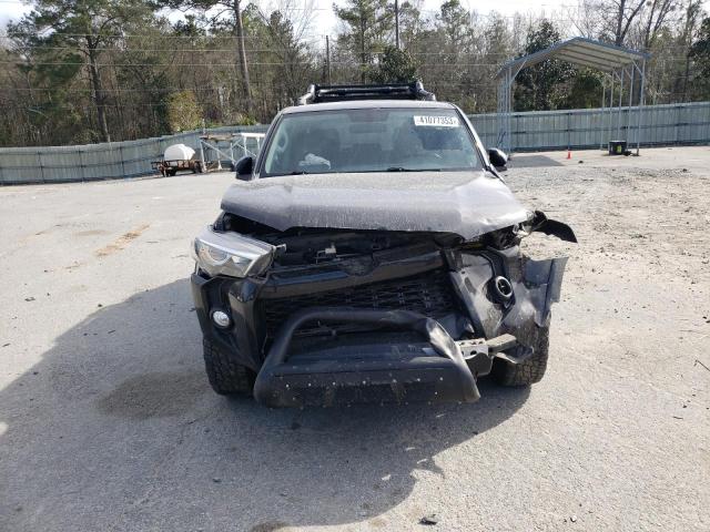 Photo 5 from auction – 2018 TOYOTA 4RUNNER SR with VIN JTEZU5JRXJ5169822