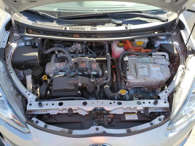 Photo 11 from auction – 2015 TOYOTA PRIUS C with VIN JTDKDTB39F1102888