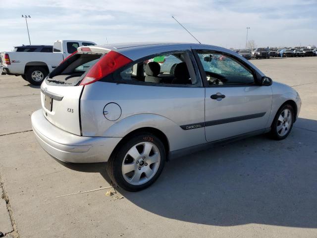Photo 3 from auction – 2000 FORD FOCUS ZX3 with VIN 3FAFP3139YR218763