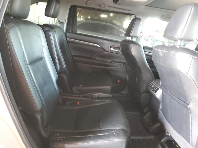 Photo 11 from auction – 2017 TOYOTA HIGHLANDER with VIN 5TDDGRFH6HS021538