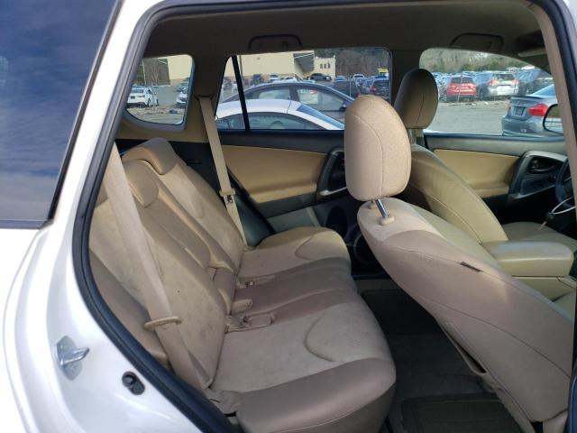 Photo 11 from auction – 2011 TOYOTA RAV4 with VIN JTMBF4DV4BD040825