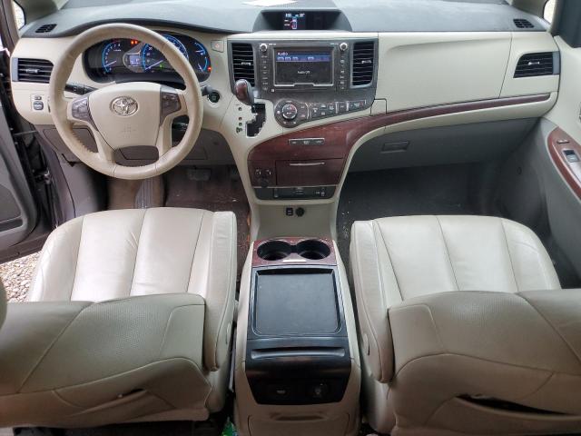Photo 8 from auction – 2011 TOYOTA SIENNA XLE with VIN 5TDYK3DC4BS161020