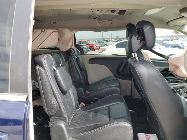 Photo 11 from auction – 2014 CHRYSLER TOWN & COU with VIN 2C4RC1BG7ER404425