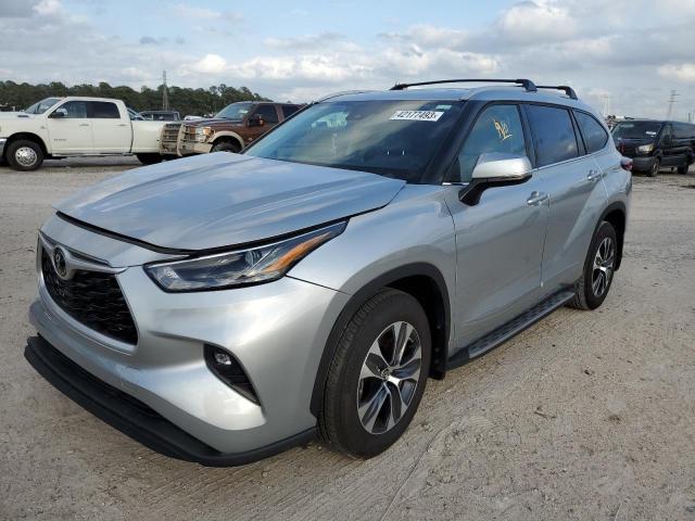 Photo 1 from auction – 2022 TOYOTA HIGHLANDER with VIN 5TDGZRAH7NS555531