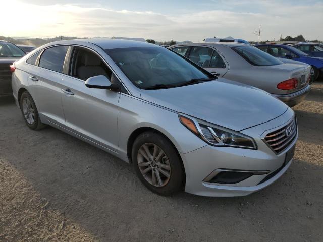 Photo 4 from auction – 2016 HYUNDAI SONATA SE with VIN 5NPE24AF0GH269882