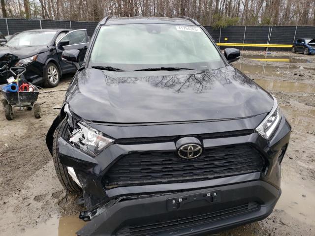 Photo 5 from auction – 2019 TOYOTA RAV4 XLE with VIN JTMP1RFV1KD006727