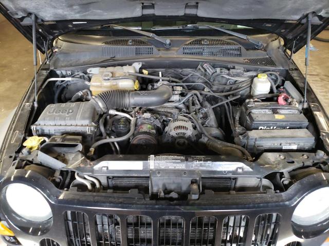 Photo 12 from auction – 2005 JEEP LIBERTY SP with VIN 1J4GL48K05W708685