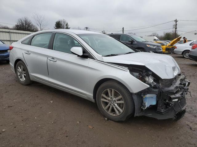 Photo 4 from auction – 2017 HYUNDAI SONATA SE with VIN 5NPE24AF3HH547062