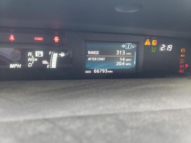 Photo 9 from auction – 2016 TOYOTA PRIUS V with VIN JTDZN3EUXGJ042847