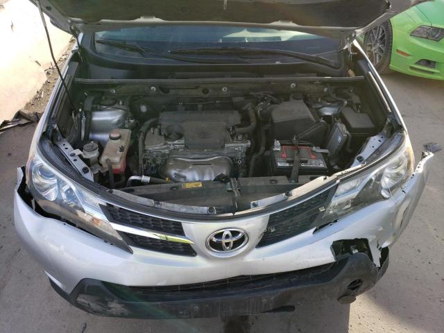 Photo 12 from auction – 2015 TOYOTA RAV4 LE with VIN JTMBFREV9FJ025238