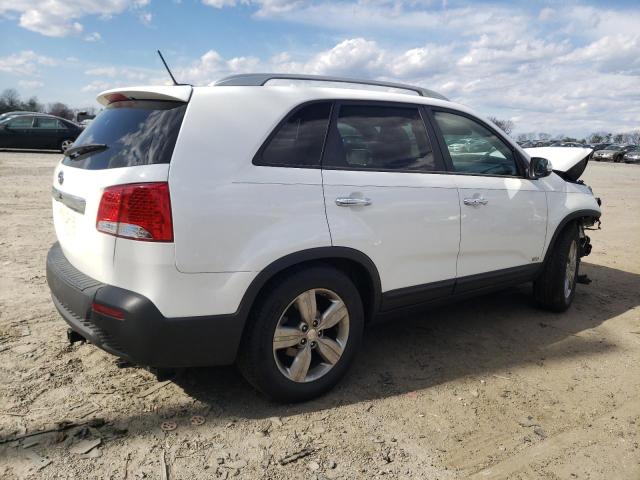 Photo 3 from auction – 2013 KIA SORENTO EX with VIN 5XYKUDA27DG320386