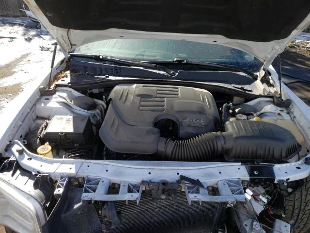 Photo 11 from auction – 2016 CHRYSLER 300C with VIN 2C3CCAKG4GH161790