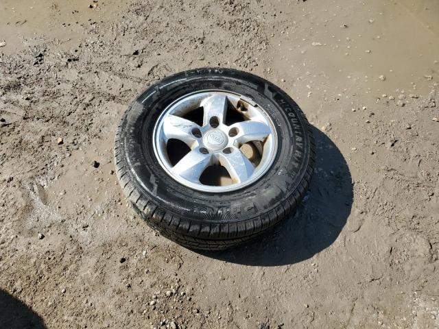 Photo 13 from auction – 2008 KIA SORENTO EX with VIN KNDJD735X85818942