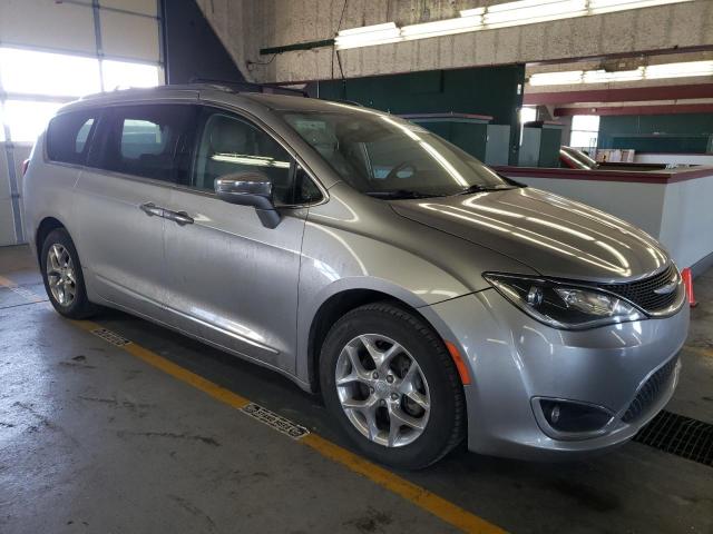 Photo 4 from auction – 2017 CHRYSLER PACIFICA L with VIN 2C4RC1GG9HR551441