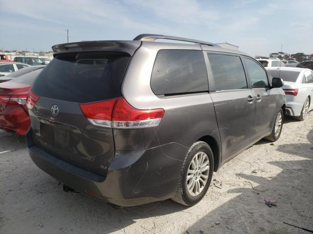 Photo 3 from auction – 2012 TOYOTA SIENNA XLE with VIN 5TDYK3DC6CS191475