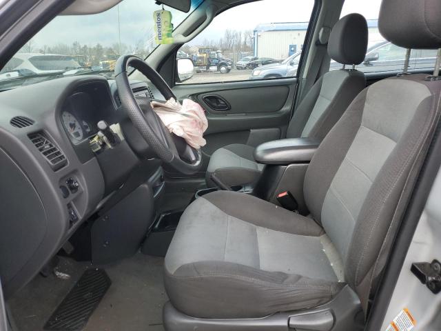 Photo 7 from auction – 2004 FORD ESCAPE XLS with VIN 1FMCU92154KA71633