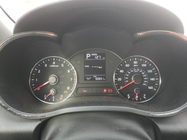 Photo 9 from auction – 2018 KIA FORTE LX with VIN 3KPFK4A70JE165157