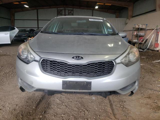 Photo 5 from auction – 2015 KIA FORTE LX with VIN KNAFK4A69F5301454