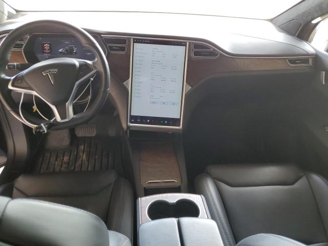Photo 8 from auction – 2017 TESLA MODEL X with VIN 5YJXCDE24HF065373