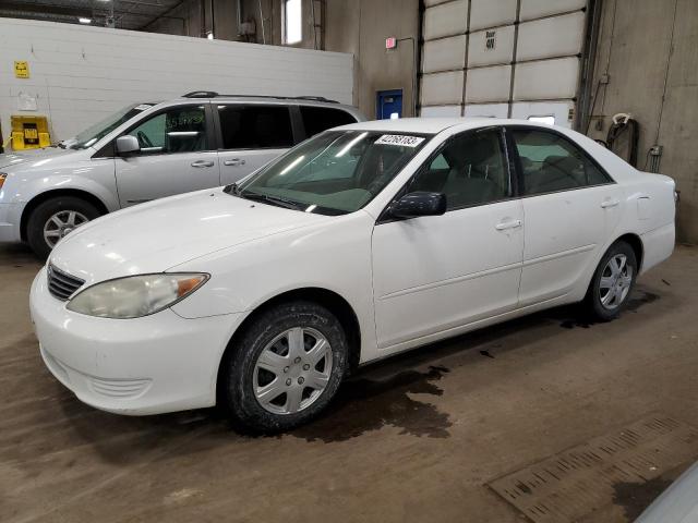 Photo 1 from auction – 2005 TOYOTA CAMRY LE with VIN 4T1BE32K85U564601