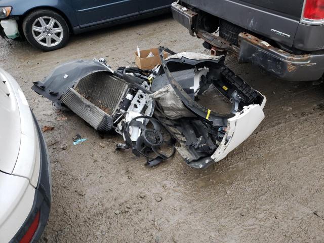 Photo 13 from auction – 2016 FORD ESCAPE TIT with VIN 1FMCU9J98GUB49676