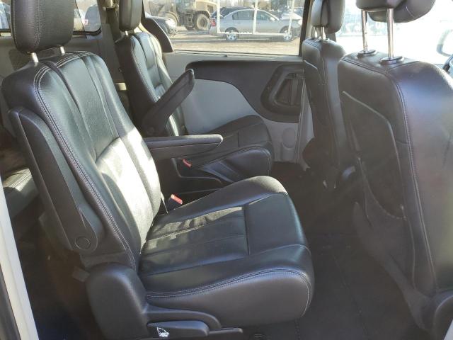 Photo 11 from auction – 2012 CHRYSLER TOWN & COU with VIN 2C4RC1CG9CR270867