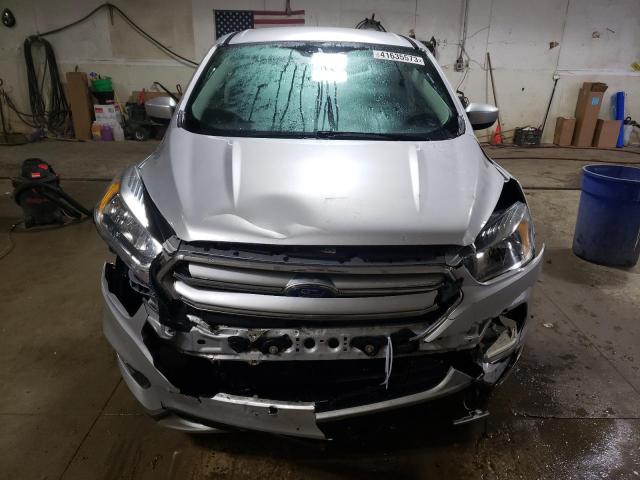 Photo 5 from auction – 2017 FORD ESCAPE SE with VIN 1FMCU9GD3HUB82694