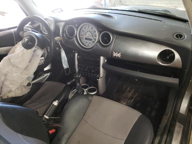 Photo 8 from auction – 2006 MINI COOPER S with VIN WMWRE33516TJ38474
