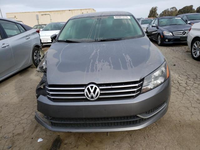 Photo 5 from auction – 2015 VOLKSWAGEN PASSAT S with VIN 1VWAT7A36FC078381