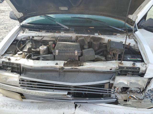 Photo 12 from auction – 2000 CHEVROLET ASTRO with VIN 1GNDM19W1YB127477